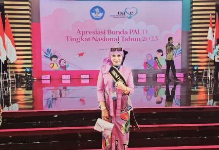 Bunda PAUD Jember Kasih Fajarini Hadiri Apresiasi Bunda PAUD Tingkat Nasional 2023